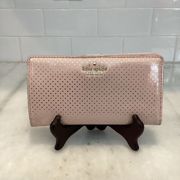 Kate Spade Polka Dot Patent Leather Sleek Slim Full Sized Wallet - Picture 1 of 16
